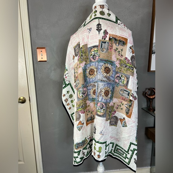 90s silk large scarf 100% silk Nicole Miller - Picture 8 of 8